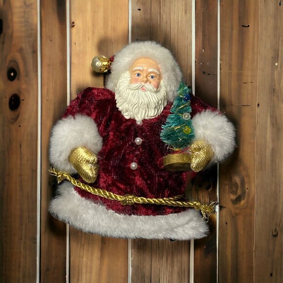 Vintage Avon Victorian‎ Santa Pin Ornament 1995 Large Brooch - Picture 1 of 7